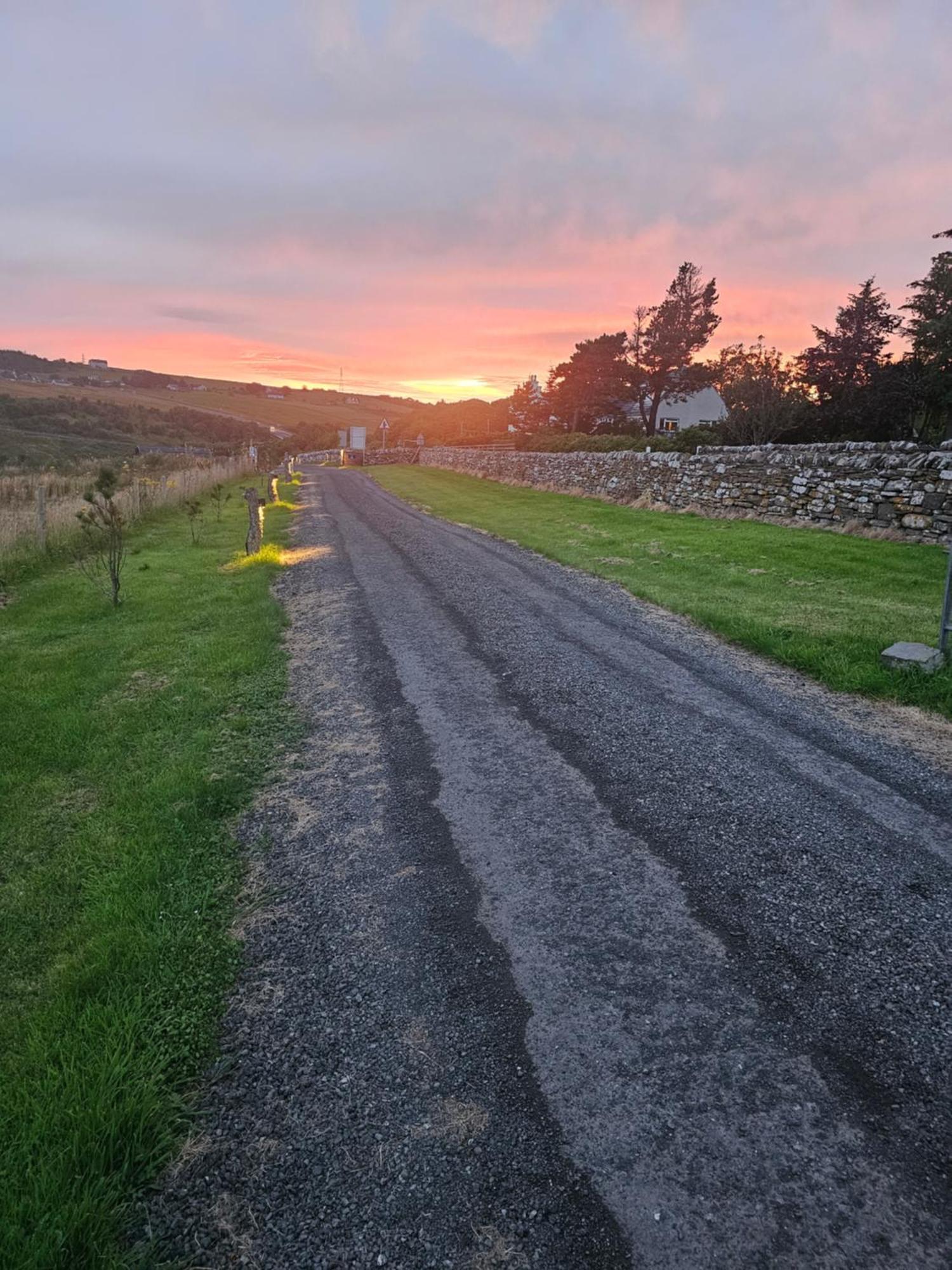 Dunbeath Camhanaich 'Half Light Of Dawn' מראה חיצוני תמונה